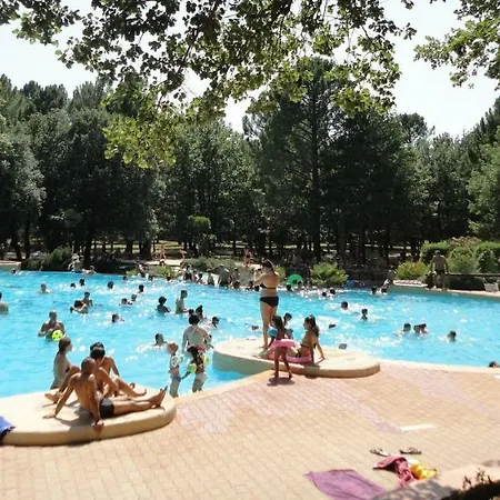 Apartamento Au 5 De La Source - 3* Uzès